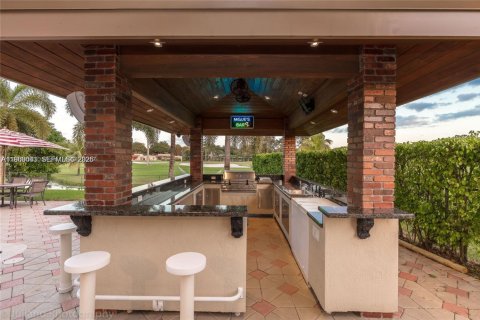 Casa en alquiler en Hialeah, Florida, 4 dormitorios, 289.2 m2 № 2030386 - foto 9