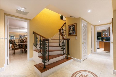 Casa en alquiler en Hialeah, Florida, 4 dormitorios, 289.2 m2 № 2030386 - foto 13