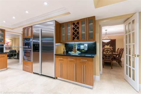 Casa en alquiler en Hialeah, Florida, 4 dormitorios, 289.2 m2 № 2030386 - foto 19