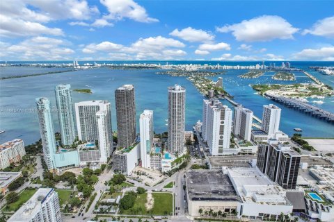 Condominio en venta en Miami, Florida, 46.73 m2 № 1940903 - foto 23
