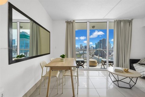 Condominio en venta en Miami, Florida, 46.73 m2 № 1940903 - foto 3