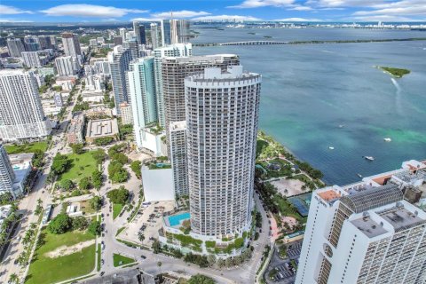 Condominio en venta en Miami, Florida, 46.73 m2 № 1940903 - foto 25
