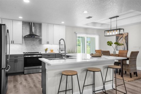 House in Spring Hill, Florida 3 bedrooms, 177.44 sq.m. № 1796677 - photo 4