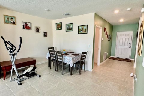 Casa en venta en Groveland, Florida, 3 dormitorios, 139.35 m2 № 2212584 - foto 11
