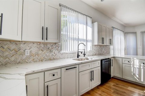 Villa ou maison à vendre à Odessa, Floride: 5 chambres, 393.72 m2 № 2093199 - photo 12