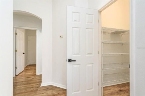 Villa ou maison à vendre à Odessa, Floride: 5 chambres, 393.72 m2 № 2093199 - photo 13