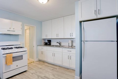 Apartment in Lake Worth, Florida 1 bedroom, 65.03 sq.m. № 2177213 - photo 11