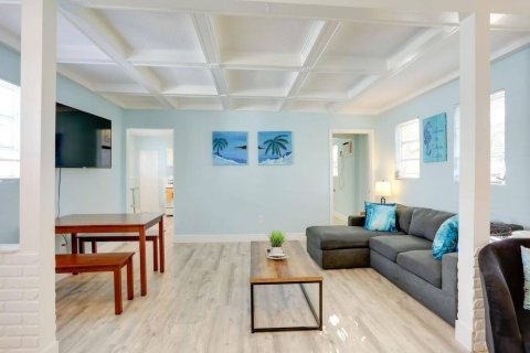 Apartment in Lake Worth, Florida 1 bedroom, 65.03 sq.m. № 2177213 - photo 5