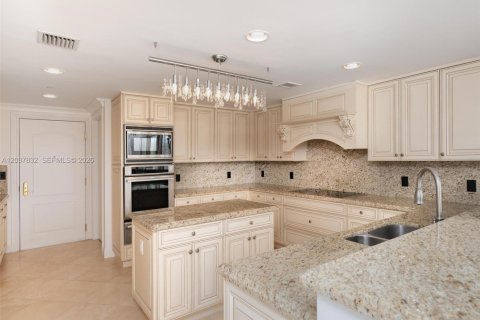 Copropriété à louer à Boca Raton, Floride: 3 chambres, 282.33 m2 № 2335959 - photo 8