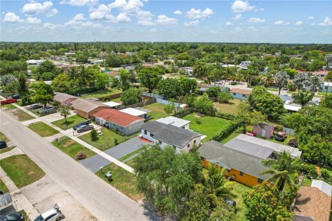 Villa ou maison à vendre à Homestead, Floride: 4 chambres, 148.83 m2 № 1921098 - photo 27