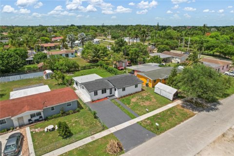 Villa ou maison à vendre à Homestead, Floride: 4 chambres, 148.83 m2 № 1921098 - photo 29