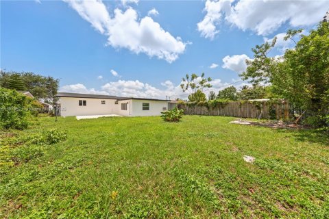 Villa ou maison à vendre à Homestead, Floride: 4 chambres, 148.83 m2 № 1921098 - photo 25