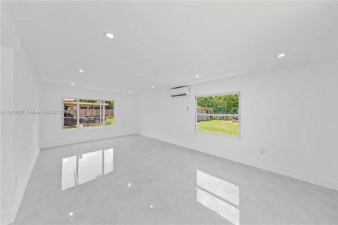Villa ou maison à vendre à Homestead, Floride: 4 chambres, 148.83 m2 № 1921098 - photo 13