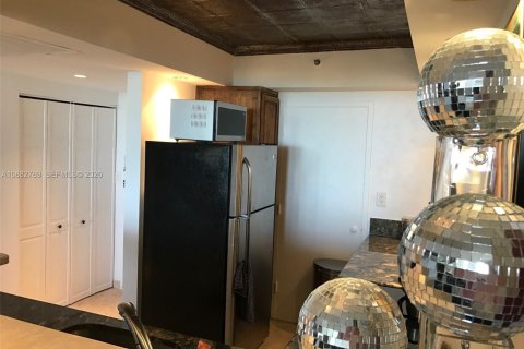 Copropriété à louer à Miami Beach, Floride: 1 chambre, 78.5 m2 № 2370380 - photo 10