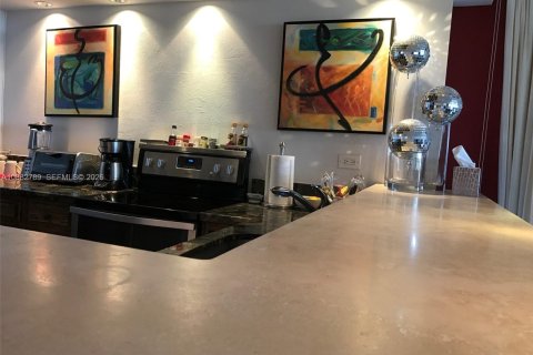 Copropriété à louer à Miami Beach, Floride: 1 chambre, 78.5 m2 № 2370380 - photo 9