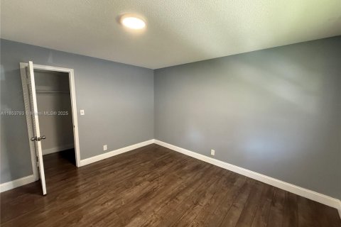 Copropriété à vendre à Hallandale Beach, Floride: 2 chambres, 101.45 m2 № 1977904 - photo 9