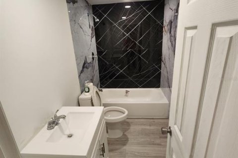 Купить виллу или дом в Тампа, Флорида 3 комнаты, 204.01м2, № 1907884 - фото 8