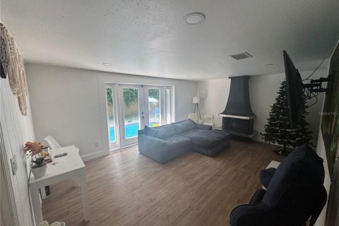 Casa en venta en Temple Terrace, Florida, 4 dormitorios, 169.18 m2 № 1912004 - foto 13