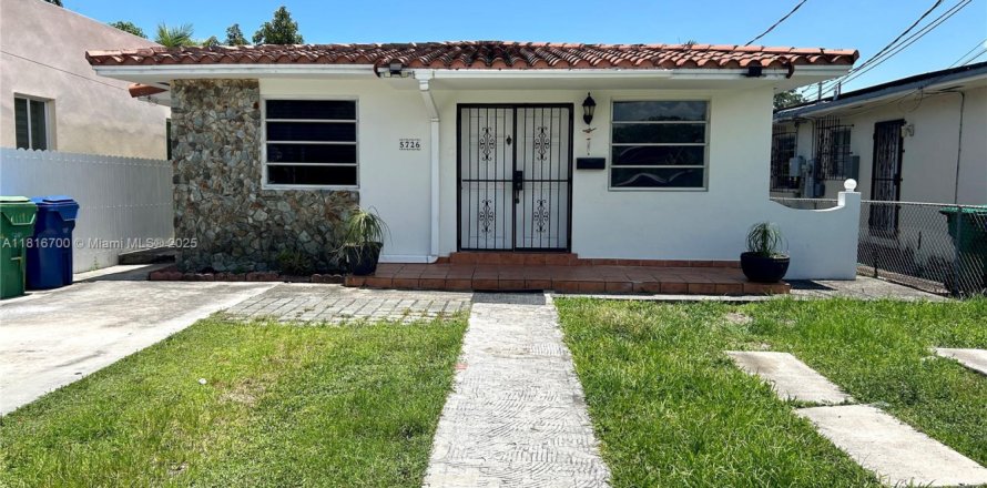 Casa en Miami, Florida 3 dormitorios, 147.62 m2 № 1937610