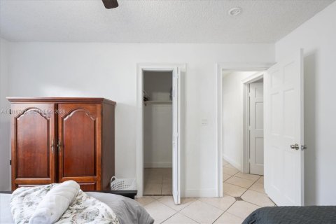 Снять в аренду виллу или дом в Майами, Флорида 3 спальни, 147.62м2, № 1937610 - фото 18