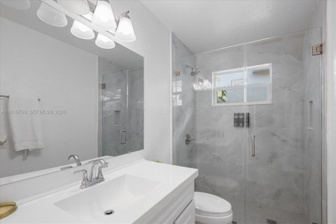 Снять в аренду виллу или дом в Майами, Флорида 3 спальни, 147.62м2, № 1937610 - фото 21