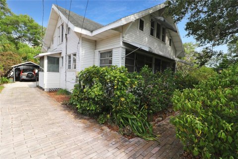 Casa en venta en Clearwater, Florida, 4 dormitorios, 227.15 m2 № 1620678 - foto 1