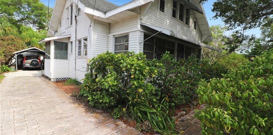 Casa en Clearwater, Florida 4 dormitorios, 227.15 m2 № 1620678