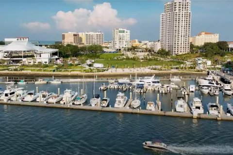 Casa en venta en Clearwater, Florida, 4 dormitorios, 227.15 m2 № 1620678 - foto 29