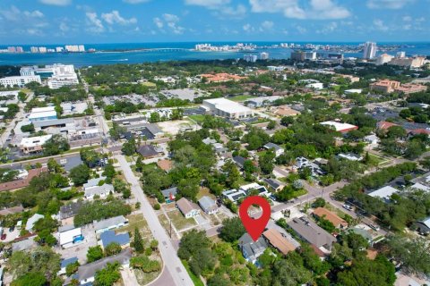 Casa en venta en Clearwater, Florida, 4 dormitorios, 227.15 m2 № 1620678 - foto 3