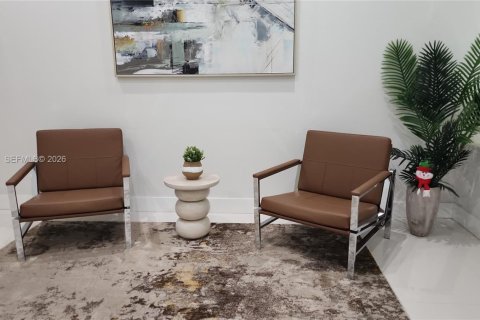 Apartment in Weston, Florida 2 bedrooms, 102.75 sq.m. № 2001007 - photo 3