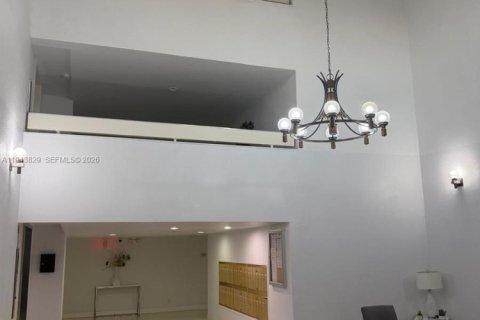 Apartment in Weston, Florida 2 bedrooms, 102.75 sq.m. № 2001007 - photo 4