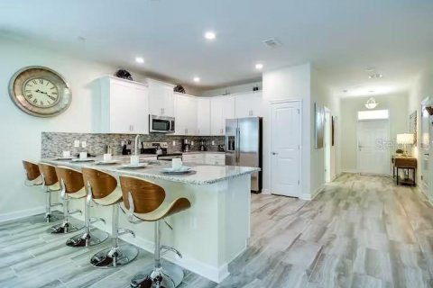 Villa ou maison à vendre à Davenport, Floride: 9 chambres, 363.15 m2 № 1724704 - photo 8