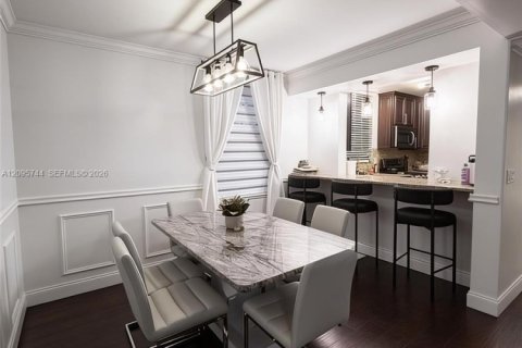 Condo in Coral Springs, Florida, 3 bedrooms № 2387769 - photo 18