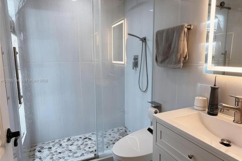 Condo in Coral Springs, Florida, 3 bedrooms № 2387769 - photo 4