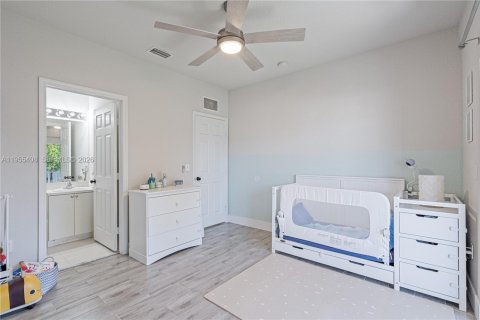 Condo in Homestead, Florida, 2 bedrooms  № 2010331 - photo 20