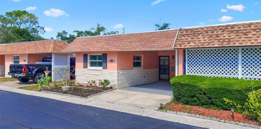 Villa ou maison à Dunedin, Floride 1 chambre, 67.08 m2 № 2102228