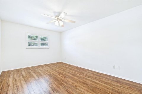 Villa ou maison à vendre à Dunedin, Floride: 1 chambre, 67.08 m2 № 2102228 - photo 16