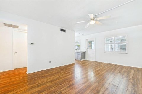 Villa ou maison à vendre à Dunedin, Floride: 1 chambre, 67.08 m2 № 2102228 - photo 7