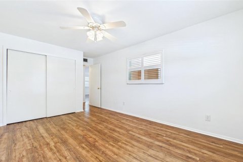 Villa ou maison à vendre à Dunedin, Floride: 1 chambre, 67.08 m2 № 2102228 - photo 18