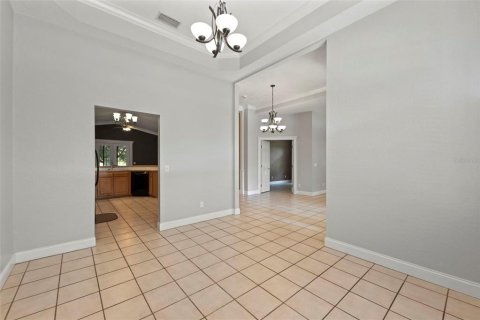 House in Winter Haven, Florida 4 bedrooms, 236.81 sq.m. № 1915881 - photo 8
