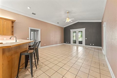 House in Winter Haven, Florida 4 bedrooms, 236.81 sq.m. № 1915881 - photo 10