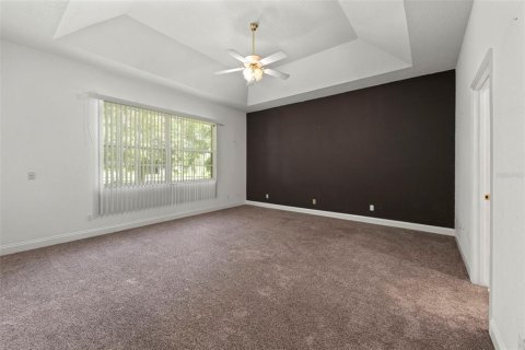 House in Winter Haven, Florida 4 bedrooms, 236.81 sq.m. № 1915881 - photo 17