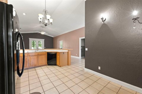 House in Winter Haven, Florida 4 bedrooms, 236.81 sq.m. № 1915881 - photo 14
