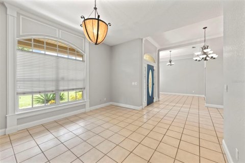 House in Winter Haven, Florida 4 bedrooms, 236.81 sq.m. № 1915881 - photo 7
