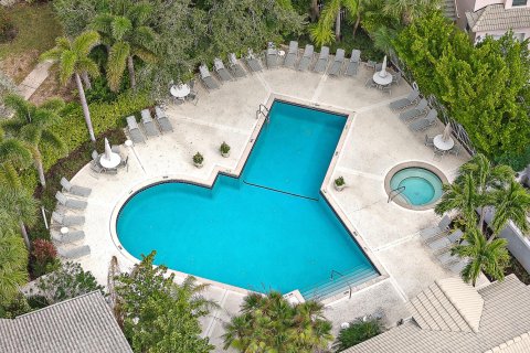 Townhouse in Jupiter, Florida 3 bedrooms, 149.67 sq.m. № 2170092 - photo 20