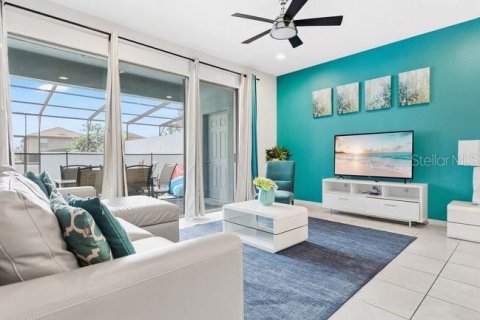 Townhouse in Kissimmee, Florida 5 bedrooms, 210.24 sq.m. № 2102488 - photo 4