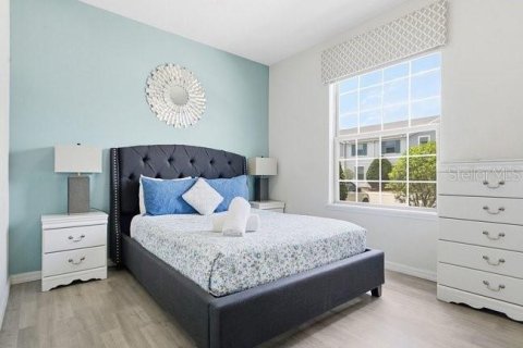 Townhouse in Kissimmee, Florida 5 bedrooms, 210.24 sq.m. № 2102488 - photo 9