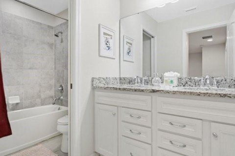 Townhouse in Kissimmee, Florida 5 bedrooms, 210.24 sq.m. № 2102488 - photo 18
