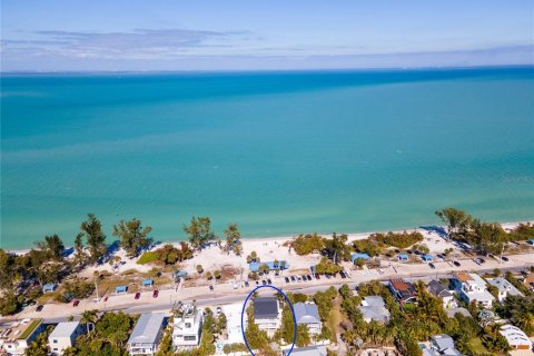House in Anna Maria, Florida 4 bedrooms, 196.21 sq.m. № 2349761 - photo 5