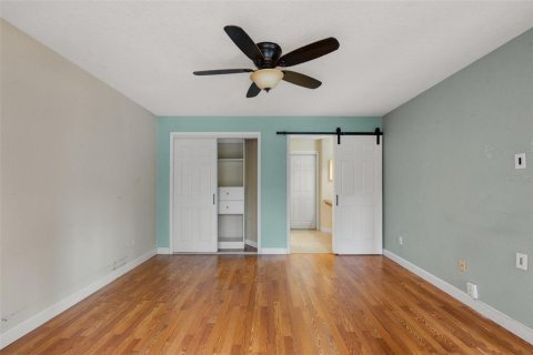 Condo in Orlando, Florida, 2 bedrooms  № 1669990 - photo 17